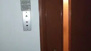 Ασανσέρ σε πολυκατοικία, στο Γαλάτσι