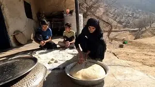 Baking tribal bread by Hassan, Kubari and Hussein