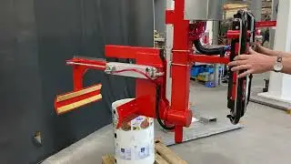 Ergomonic, safe and user-friendly handling of reels ( external clamping)
