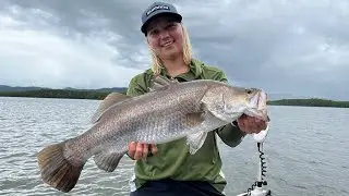 Barramundi Fishing - Daintree Rainforest!! (Queensland Australia)