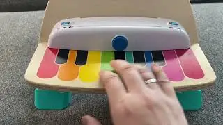 Baby Einstein Piano is a great musical toy #music #review #toddler