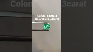 Natural emerald #emerald #naturalemerald #colombianemerald #gemstone #preciousstone #gems #shorts