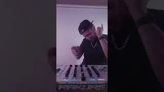 ДИДЖЕЙ ИГРАЕТ ЗА ПУЛЬТОМ #dj #диджей #remixdj #remix #ремикс #музыкант #eminem #eminemremix