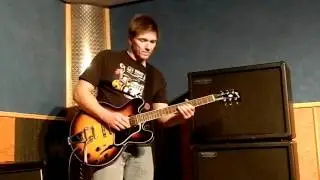 Gibson CUSTOM ES-335 Dot with a Bigsby