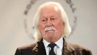 Barry Gibb Finally Opens Up About the Truth Regarding Kenny Rogers!