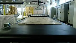 Automated loading and unloading system (short)