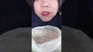 DYMA |ASMR RAW RICE EATING |Makan Beras Diplastik| asmrrawriceeating| asmrsounds | Basmati #shorts
