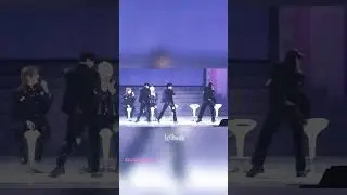 straykids dancing le sserafim Smart was sooo cute 🥵🤣|don't forgetsub my channel &hearts;️#straykids#hyunjin