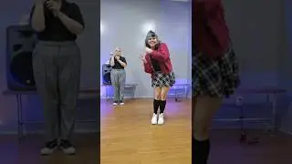 when you learn different dances but it still works #idol #loveandjoy #iii #踊ってみた #アイドル #sugarcoded
