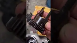 Fuel oil pump A/E Diesel Generator desmantling/cleaning & restoring.