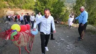 Dajat me dash te nipi ... dasma e Xheves