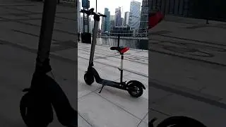 e-scooter with removable seat