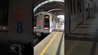 Metro #travel #metrotravel #train #travelling #video 😃😃😃