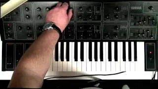 YAMAHA CS-15