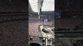 Переполненный стадион для Чарли Кирка, на улице ещё 100 000 человек &mdash; 21 сентября 2025 г.