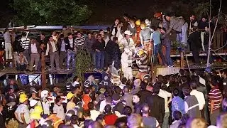 'Hundreds trapped' as Turkey coal mine blast kills 17