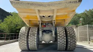 KOMATSU HD-605