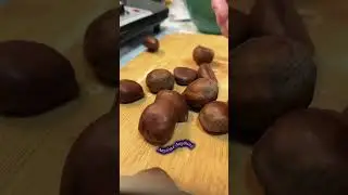 Fry chestnuts. #chestnut #food #shorts #shortsvedio #viral #viralvedio #foryou