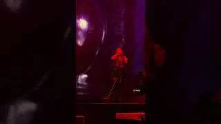 Ariana Grande - Dangerous Woman (4K, Live in Miami @ American Airlines Arena)