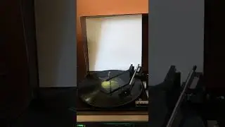 Sanyo GXT 4512k / The Beatles LP