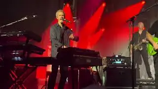 Level 42 &ldquo; Lessons In Love&rdquo; live 15/11/2025