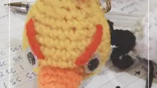 Crochet: keychain angry bird