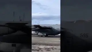 Hercules KC-130H Fuerza_aerea_uy en el Aer&oacute;dromo Teniente Rodolfo MarshTerritorio Chileno Ant&aacute;rtico