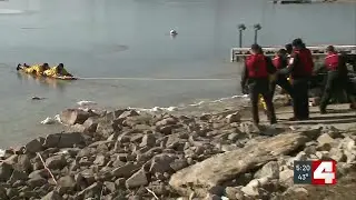 First responders take part in ice rescue training as St. Louis sees brief warm up ahead of bitter...