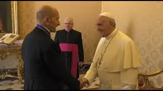 New ambassador of Spain presents his credentials to the pope