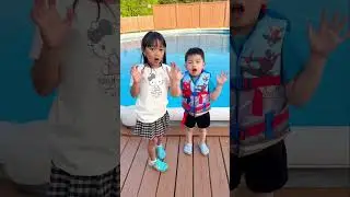 Safety first for Ember and Keegan at the swimming pool 😱👧🏻❤️👩🏻