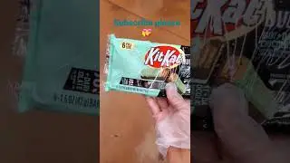 KitKat mint and dark chocolate #kitkat #kitkatlover #chocolate #candy #yummy #shorts