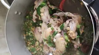 How to cook Frog Soup | Vath Sophanin | Family Cooking