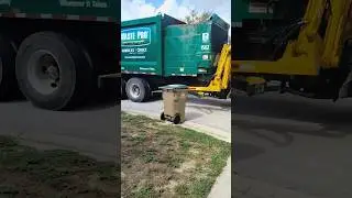 Waste Pro | Mack LEU - Heil Durapack Python Side Loader
