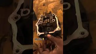 Engine Valve Fitting Trick: 2 Second Mein Valve Kaise Lagayein? 🛠️#Mechanical #EngineRepair #ValveFi