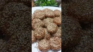 स्वादिष्ट तिलकुट 😋 👌 सर्दियों की खास मिठास – गुड़ और तिल का सोंधा तिलकुट