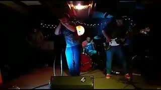 Viejo cassette: el viejo (Pappo ) en la maja bar adrogue hace varios a&ntilde;os atr&aacute;s