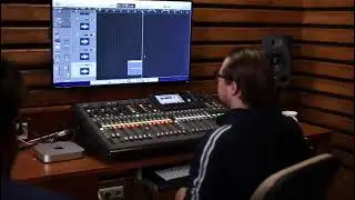 Запись на студии в школе музыки Hello Music