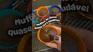 Muffin de choco  quase 100% saud&aacute;vel... #muffindechocolate #bolodechocolate #cupcake #receitafacil