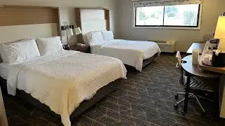 Holiday Inn Santa Ana-Orange County Airport Hotel - 2 Queen Beds Room - Breakfast - Review