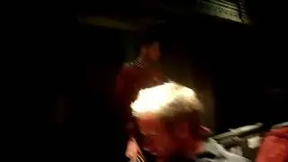 Embarquement pour la tour de la terreur avec un groom dégenté