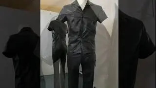 Hemd und Hose aus Syn-Leder von Benno von Stein