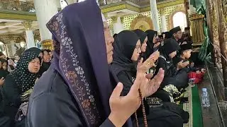 ZIAROH KE MAKAM SYAIKHONA KHOLIL BANGKALAN YANG SLALU PADAT PENGUNJUNG UNTUK MENDAPATKAN BAROKAH.