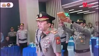 Kadiv Humas Polri, Irjen Pol. Sandi Nugroho, S.I.K., S.H., M.Hum., memimpin prosesil Sertijab.