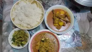 কাতলা মাছের মাথা দিয়ে মুরি ঘন্ট | কাঁচকি মাছ চচ্চরি | মুরগির মাংস আলু ঝোল | Neel-er-Ma-er Ranna Ghor