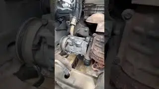 Alto ac compressor removal 🚗🛠️👀#automobile #mechanic #tata #repair #alto #mechanic #tata #kerala