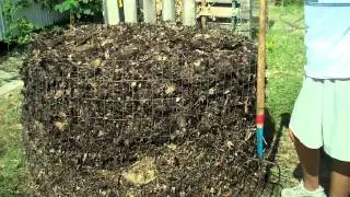 EarthKind WaterWise Demonstration Garden Composting pt2 May 2011 Dallas Texas