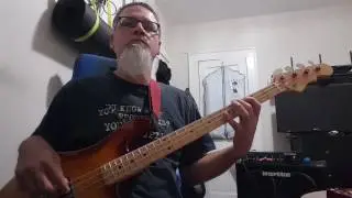 War, Don't Let No One Get You Down - bass cover