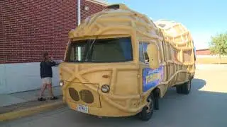 Planters Nutmobile