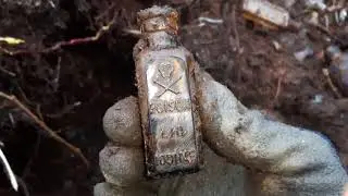 Antique Bottle Digging Dump Digging ~ 1890s - 1930s Dump Site Awesome Glass Finds