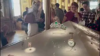 Filmei as Joias do Louvre QUE FORAM ROUBADAS HOJE! (Galeria de Apolo)